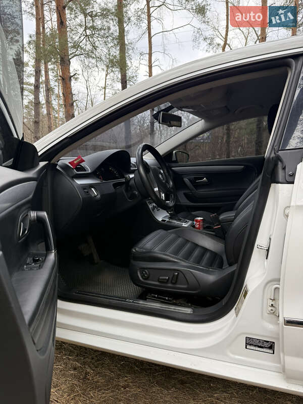 Купе Volkswagen CC / Passat CC 2012 в Кропивницькому