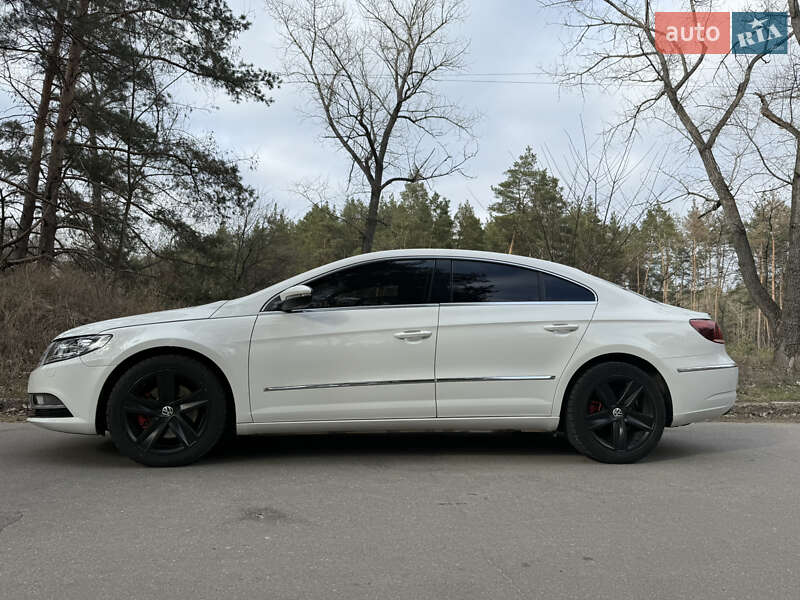 Купе Volkswagen CC / Passat CC 2012 в Кропивницькому