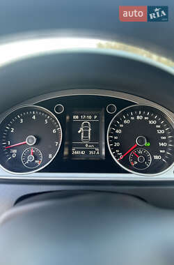Купе Volkswagen CC / Passat CC 2012 в 