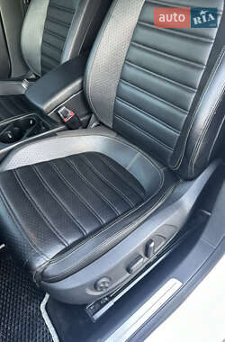 Купе Volkswagen CC / Passat CC 2012 в 