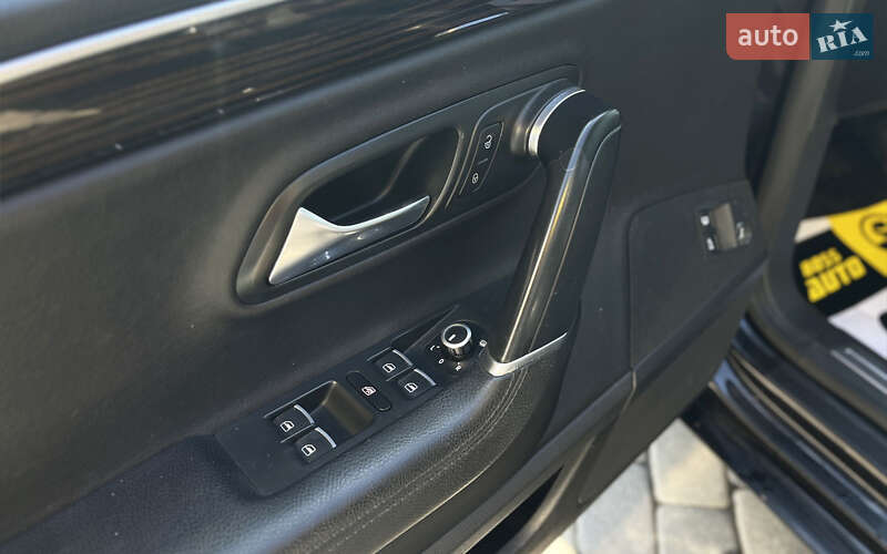 Купе Volkswagen CC / Passat CC 2013 в Мукачевому