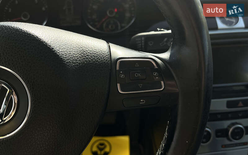 Купе Volkswagen CC / Passat CC 2013 в Мукачевому