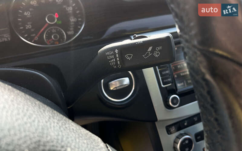 Купе Volkswagen CC / Passat CC 2013 в Мукачевому