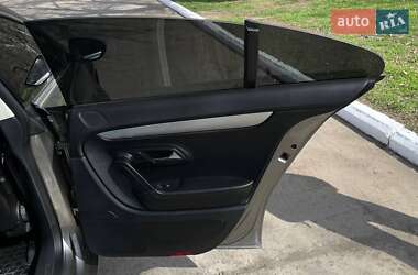 Купе Volkswagen CC / Passat CC 2012 в 