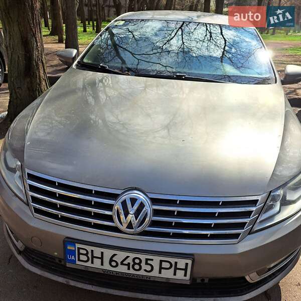 Купе Volkswagen CC / Passat CC 2012 в 