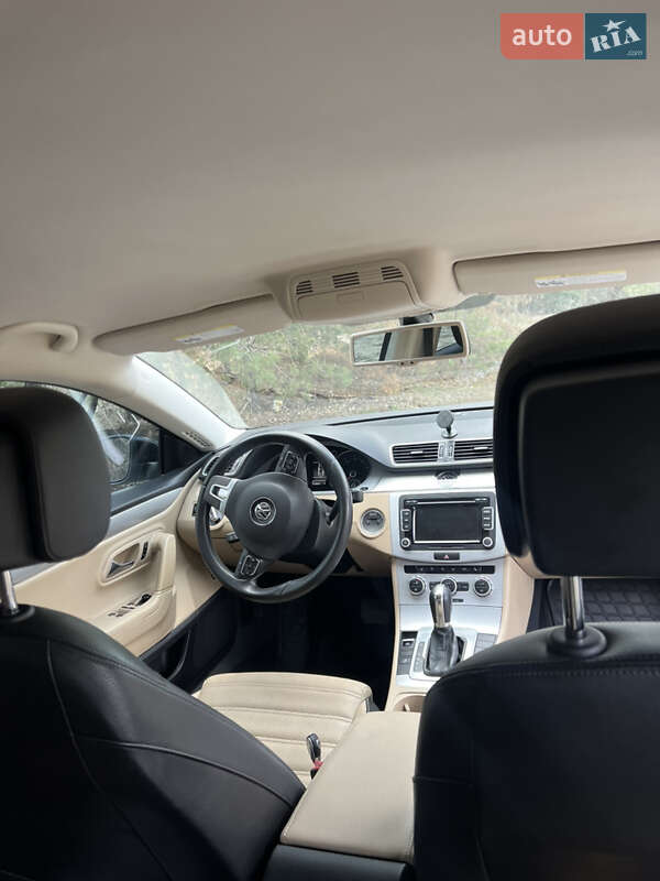 Купе Volkswagen CC / Passat CC 2013 в Павлограді