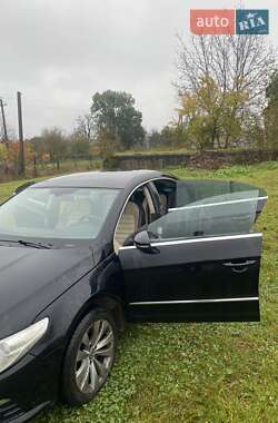 Купе Volkswagen CC / Passat CC 2009 в 