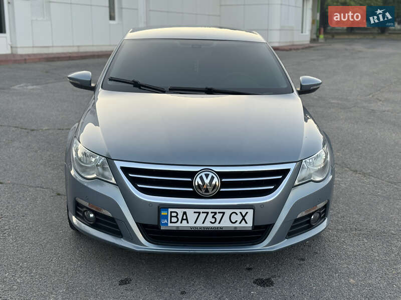 Купе Volkswagen CC / Passat CC 2009 в 