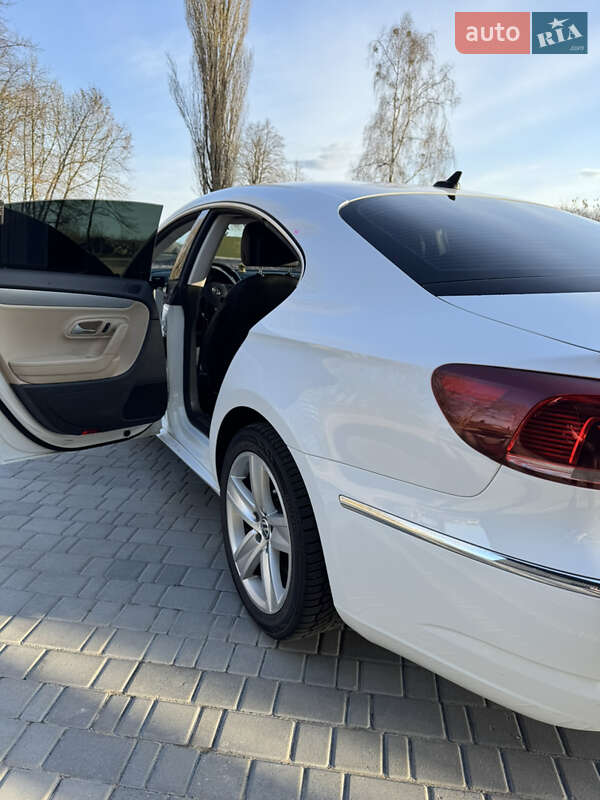 Купе Volkswagen CC / Passat CC 2015 в Овручі