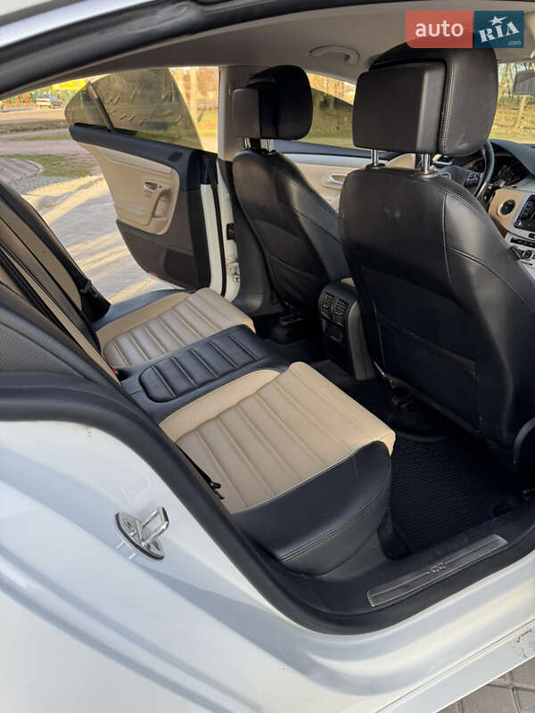 Купе Volkswagen CC / Passat CC 2015 в Овручі
