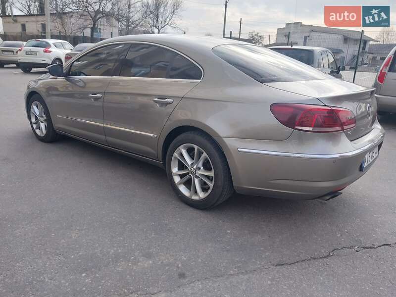 Купе Volkswagen CC / Passat CC 2012 в Борисполе