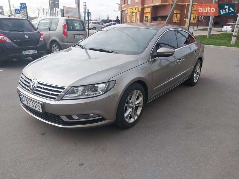 Купе Volkswagen CC / Passat CC 2012 в Борисполе