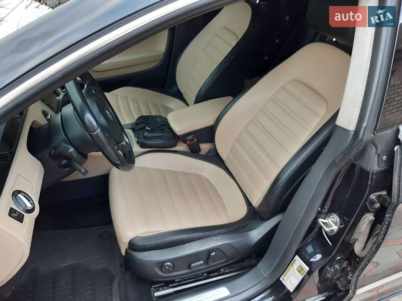Купе Volkswagen CC / Passat CC 2012 в Херсоне
