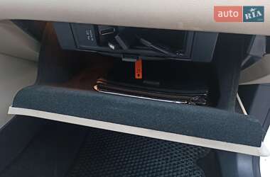 Купе Volkswagen CC / Passat CC 2011 в 