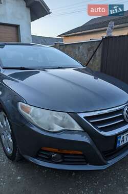 Купе Volkswagen CC / Passat CC 2011 в 