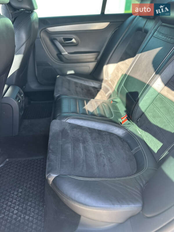 Купе Volkswagen CC / Passat CC 2011 в Ірпені