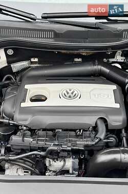 Купе Volkswagen CC / Passat CC 2012 в 