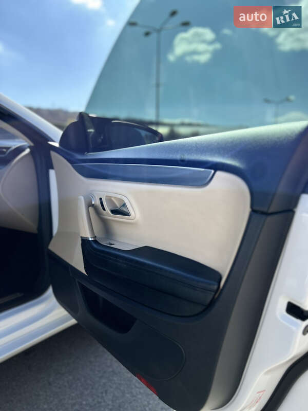 Купе Volkswagen CC / Passat CC 2012 в Днепре