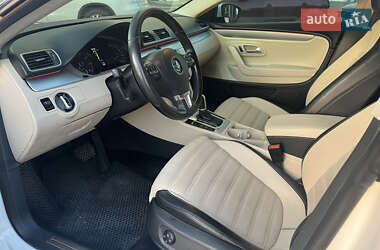 Купе Volkswagen CC / Passat CC 2011 в 