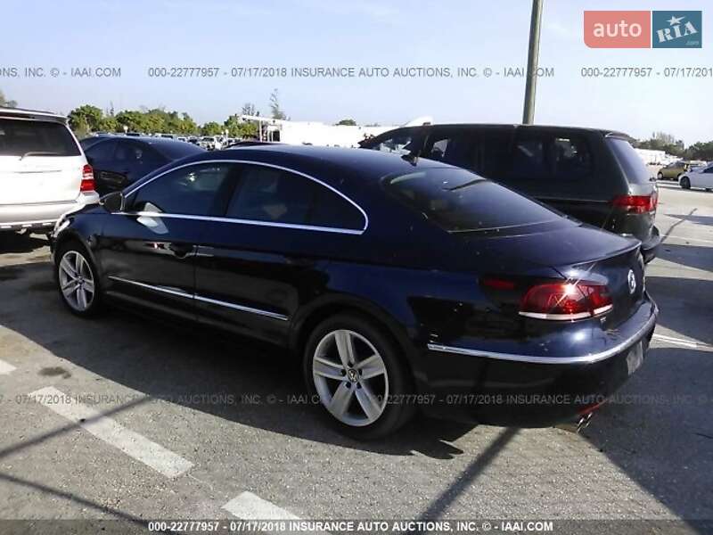 Купе Volkswagen CC / Passat CC 2013 в Ужгороде