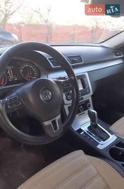Купе Volkswagen CC / Passat CC 2011 в 