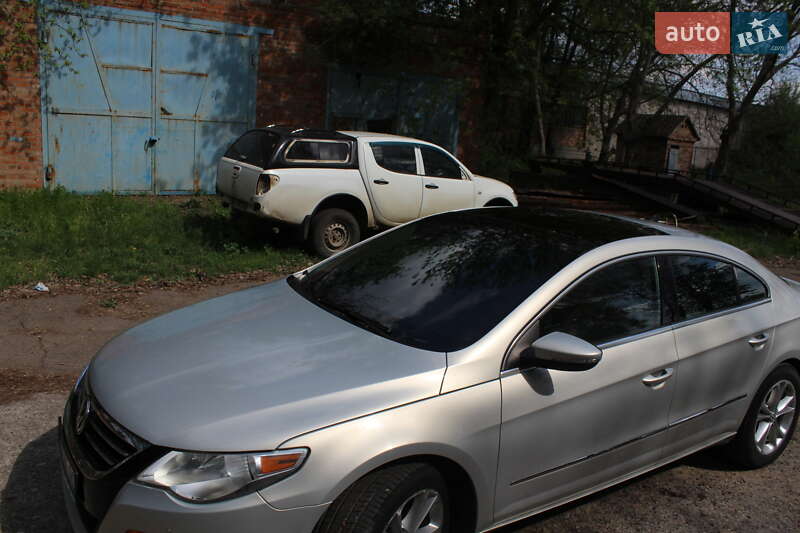 Купе Volkswagen CC / Passat CC 2009 в Кропивницком