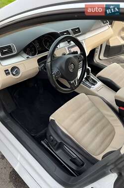 Купе Volkswagen CC / Passat CC 2011 в 