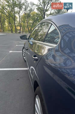 Купе Volkswagen CC / Passat CC 2011 в 