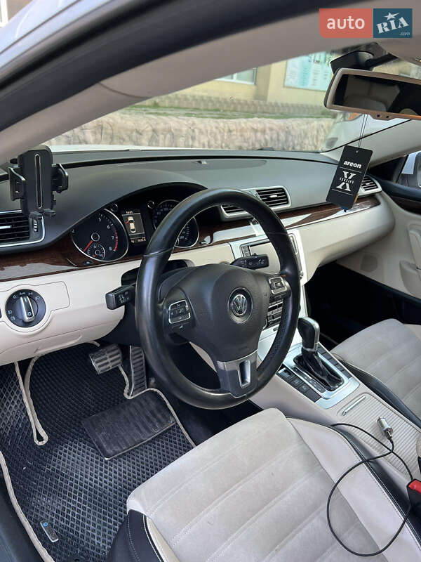 Купе Volkswagen CC / Passat CC 2011 в Днепре