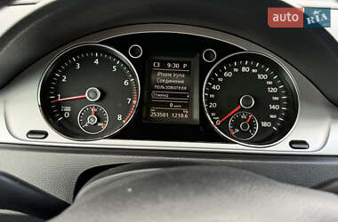 Купе Volkswagen CC / Passat CC 2011 в 