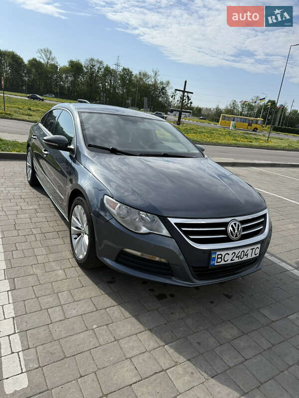 Купе Volkswagen CC / Passat CC 2011 в Стрию