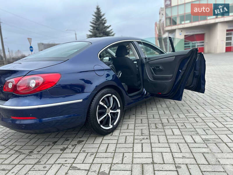 Купе Volkswagen CC / Passat CC 2010 в Івано-Франківську