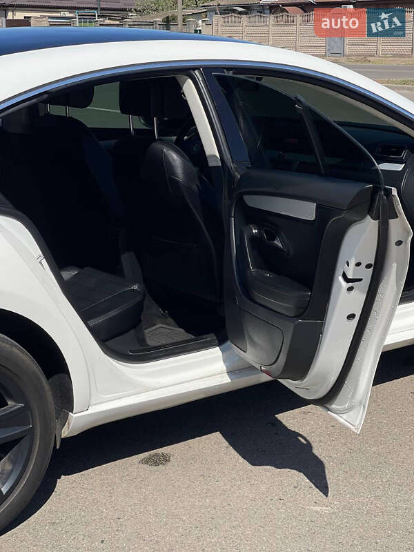 Купе Volkswagen CC / Passat CC 2012 в Покрові