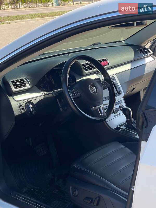 Купе Volkswagen CC / Passat CC 2012 в Покрові