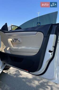 Купе Volkswagen CC / Passat CC 2013 в 