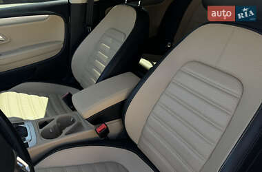 Купе Volkswagen CC / Passat CC 2014 в 