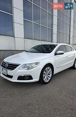 Купе Volkswagen CC / Passat CC 2009 в 