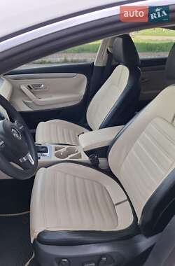 Купе Volkswagen CC / Passat CC 2009 в 