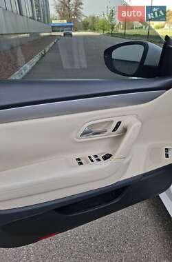 Купе Volkswagen CC / Passat CC 2009 в 