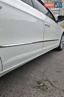 Купе Volkswagen CC / Passat CC 2009 в 