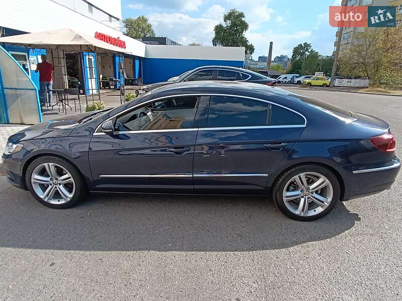 Купе Volkswagen CC / Passat CC 2012 в 