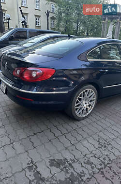 Купе Volkswagen CC / Passat CC 2011 в 