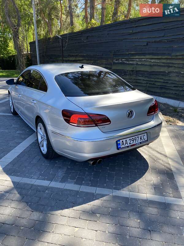 Купе Volkswagen CC / Passat CC 2012 в Києві