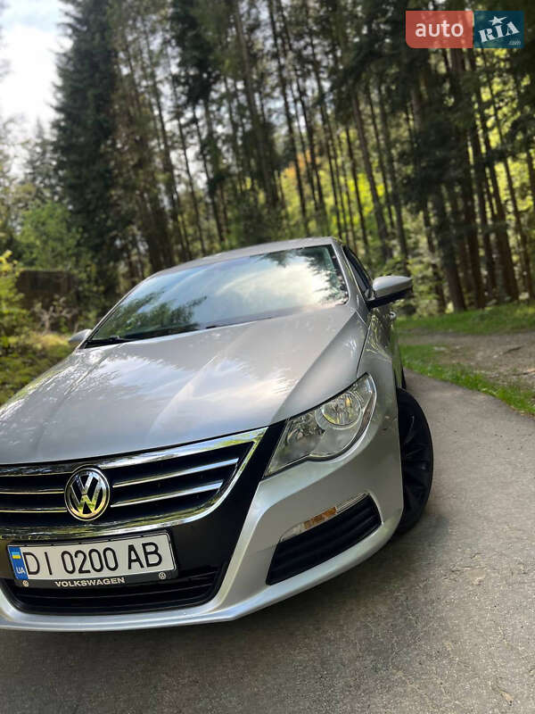 Купе Volkswagen CC / Passat CC 2010 в Львові