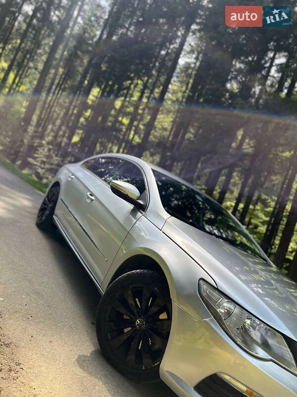 Купе Volkswagen CC / Passat CC 2010 в Львові
