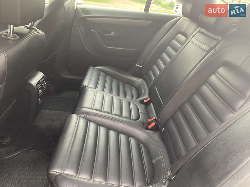Купе Volkswagen CC / Passat CC 2014 в Львове