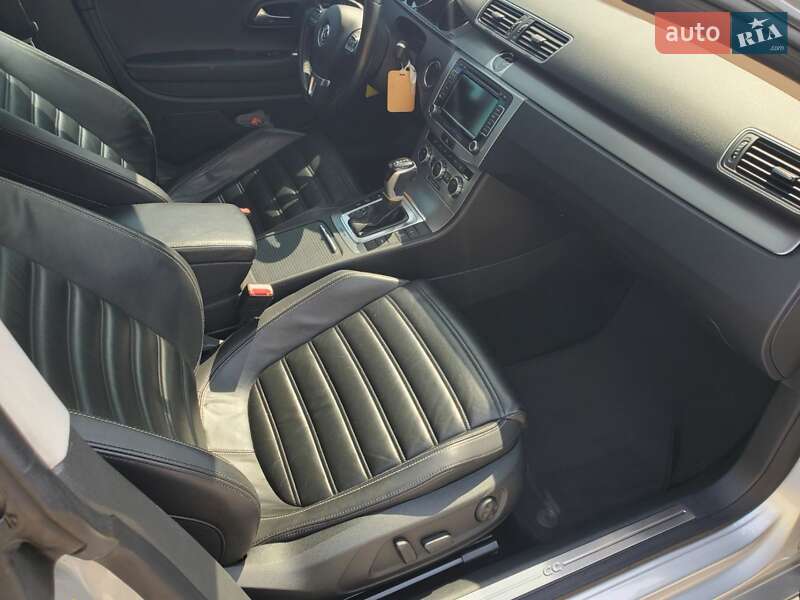 Купе Volkswagen CC / Passat CC 2013 в Львове