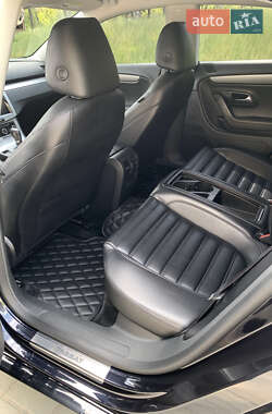 Купе Volkswagen CC / Passat CC 2011 в 