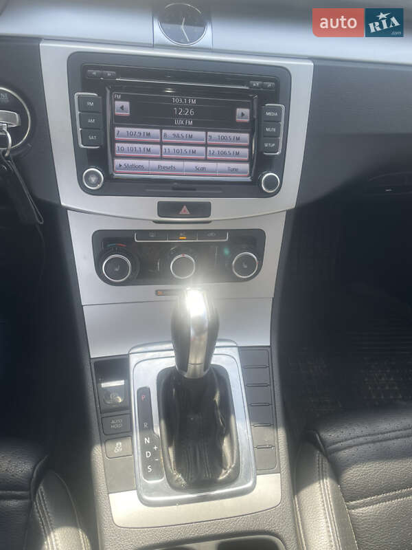 Купе Volkswagen CC / Passat CC 2011 в Киеве фото 7 Купе Volkswagen CC / Passat CC 2011 в Киеве