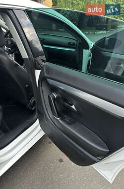 Купе Volkswagen CC / Passat CC 2011 в 